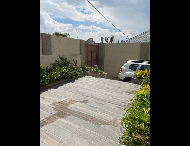 3 BEDROOM PROPERTY TO RENT IN TROYEVILLE